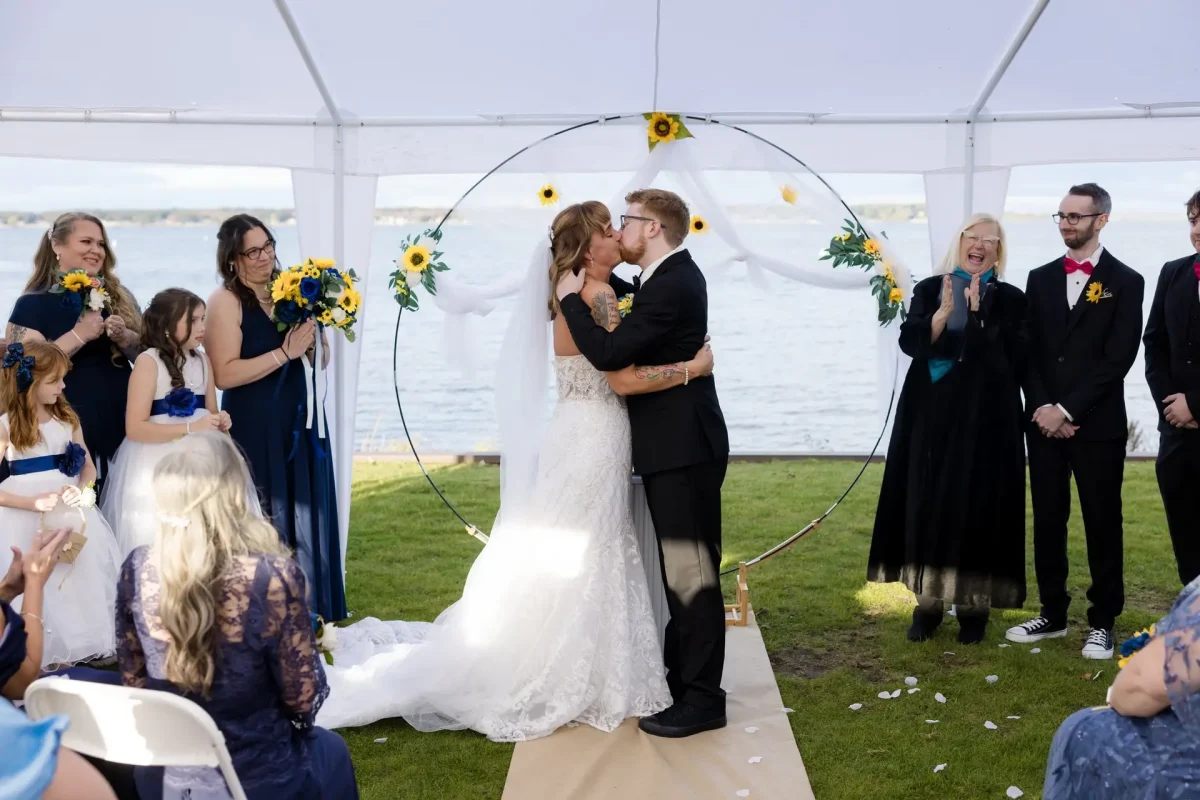 First kiss at Hager's Hideaway photographed by Andy Krieger of Inspired Media